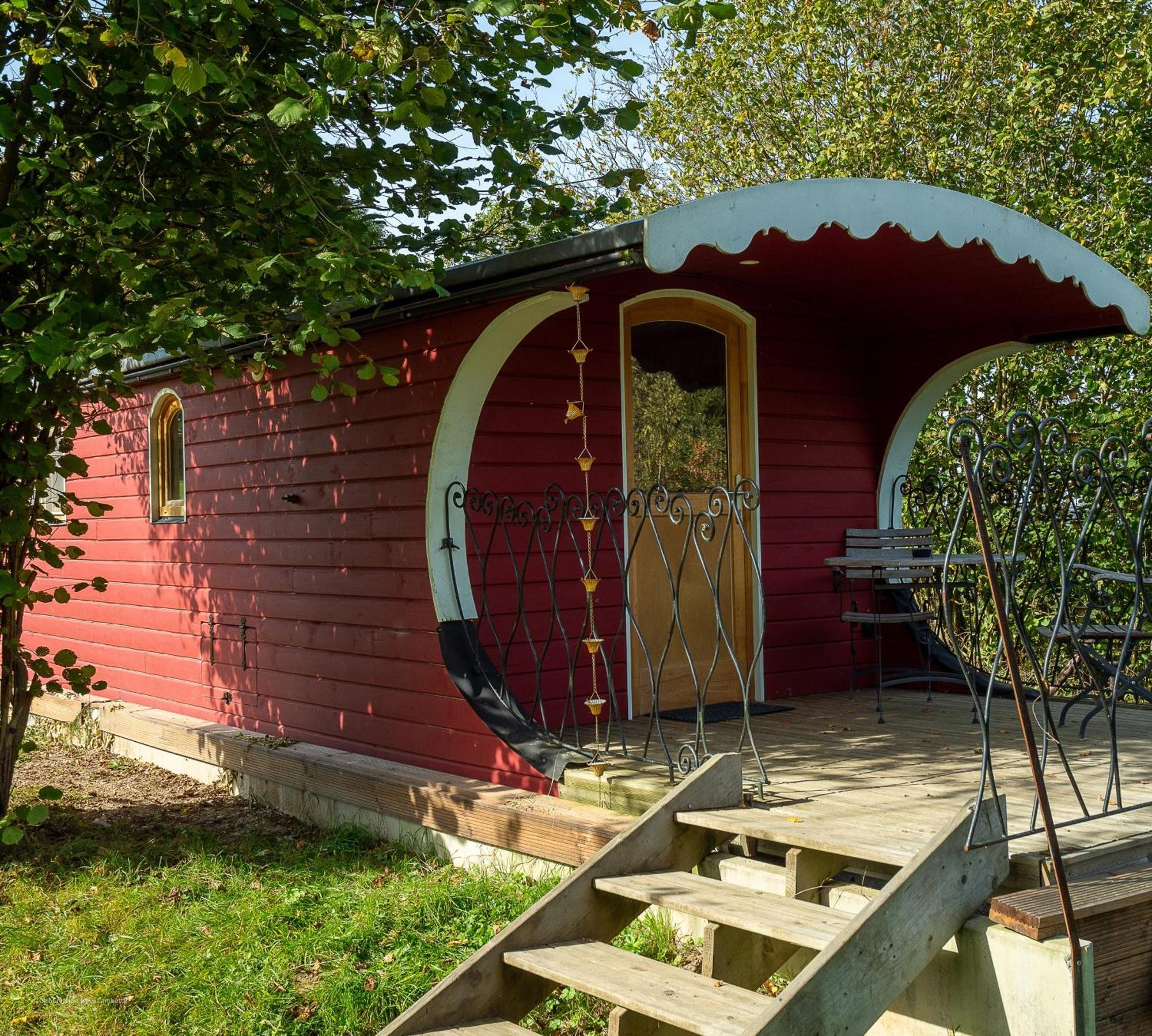 La Tiny House De La Bergerie Lierneux Exterior foto