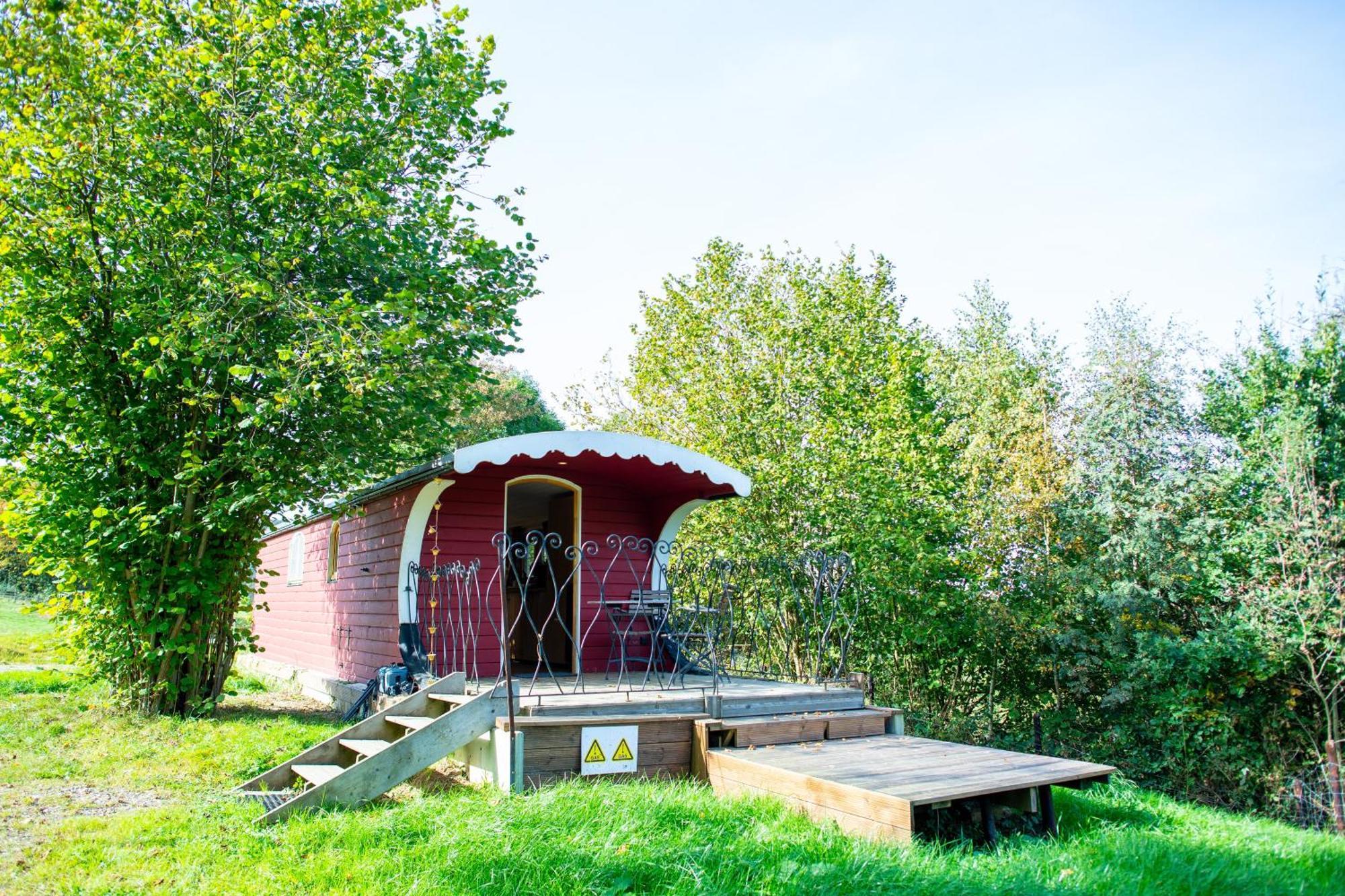 La Tiny House De La Bergerie Lierneux Exterior foto